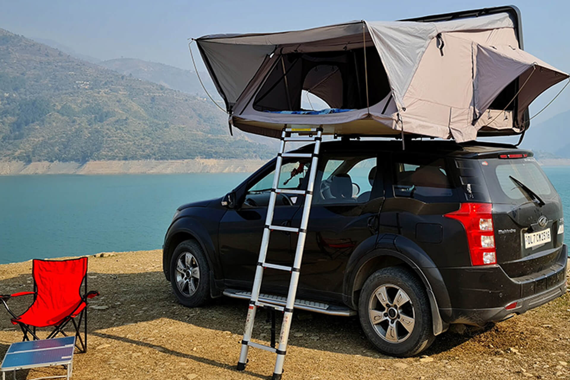 Adventures Overland Rooftop Tent